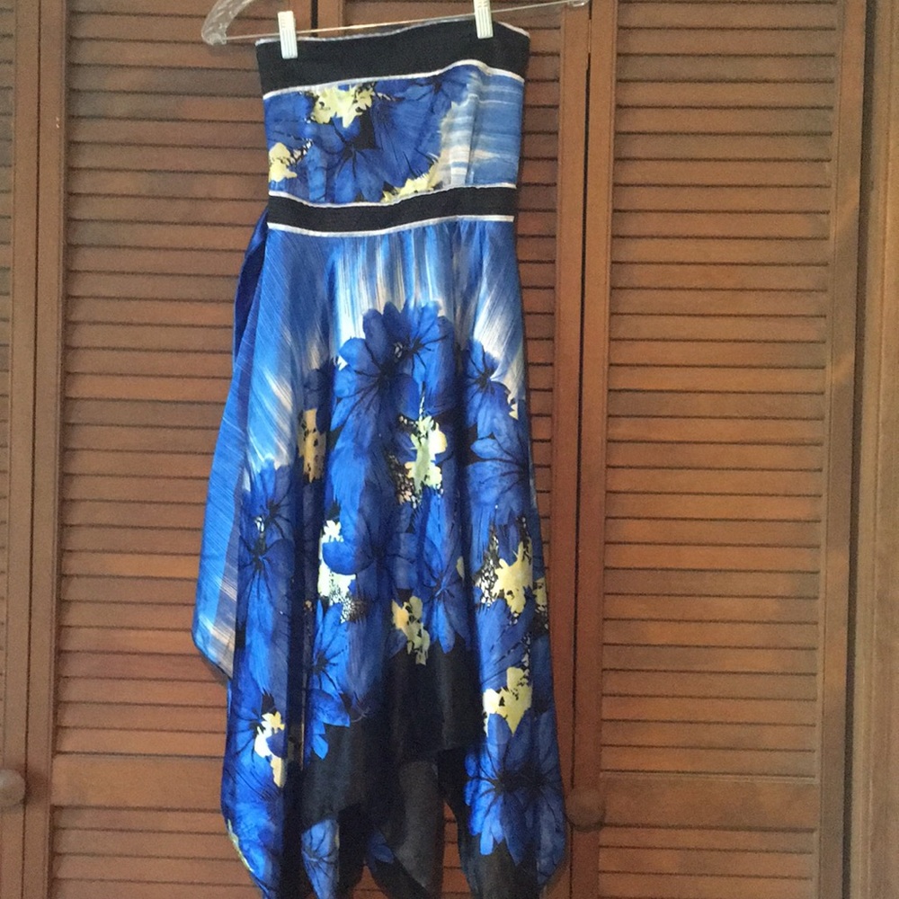 Strapless flowy summer dress